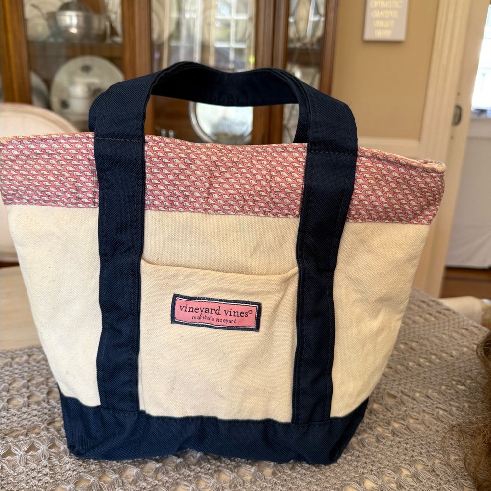 Vineyard Vines classic mini tote with zipper whales
